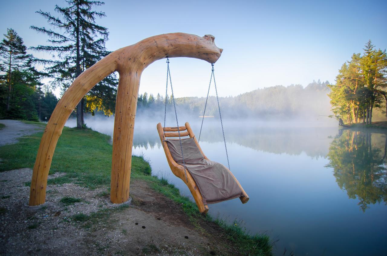 Glamping Lake Bloke Nova Vas  المظهر الخارجي الصورة